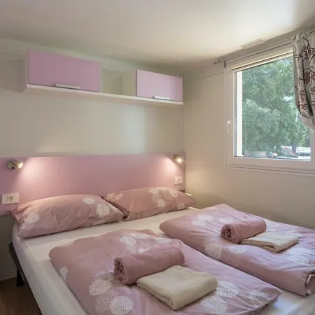 Mendula I - Mobile Tatil parkı Biograd Na Moru