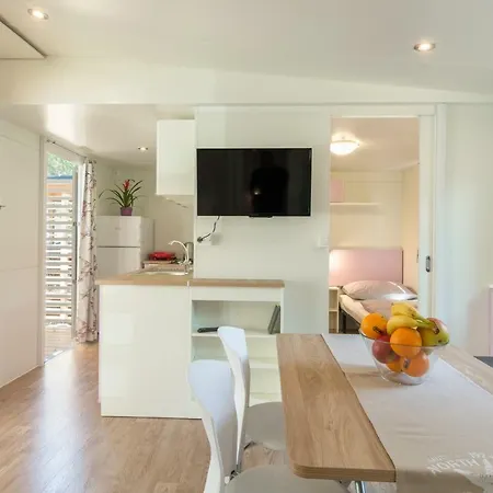 Mendula I - Mobile 4*