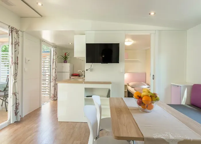 Mendula I - Mobile 4*